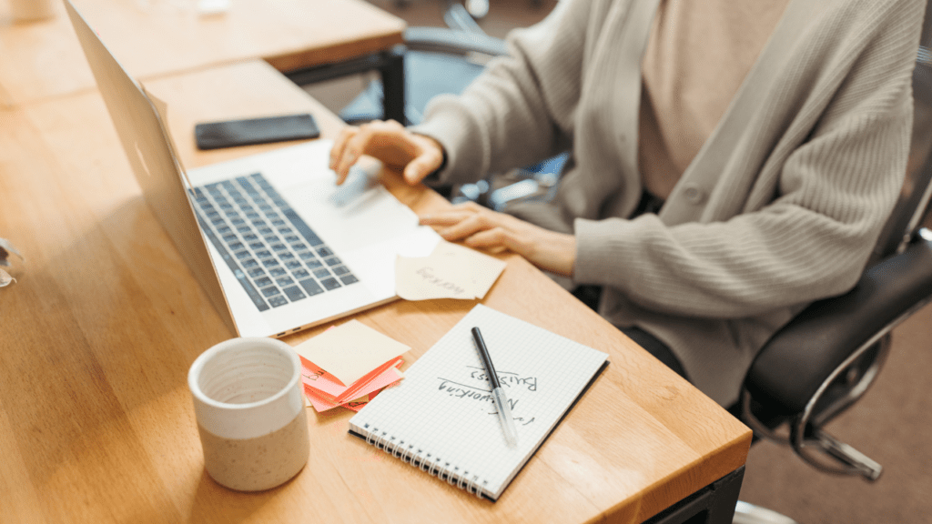 Como ganhar dinheiro com decoração de escritórios